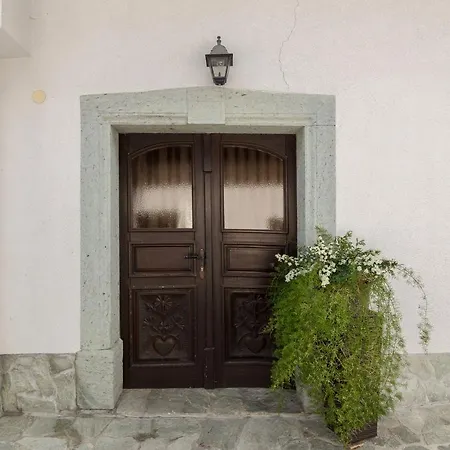 Apartment House Of Cesar *